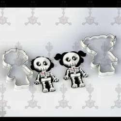 COOKIE CUTTER AND CHILDREN'S SKULL MARKER