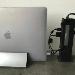 Hub to Dock - Adapt the adapter to save space