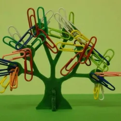 Paper clip tree / Arbre à trombones