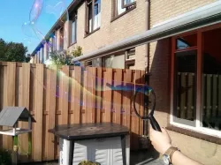 Bubble maker