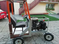 Garden tractor or dozer