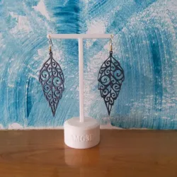 Earring / Earring