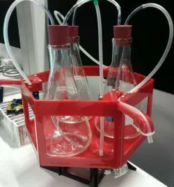 iZac's drink dispensing turntable