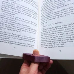 One-handed reading