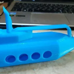 Toy submarine with spinning propeller