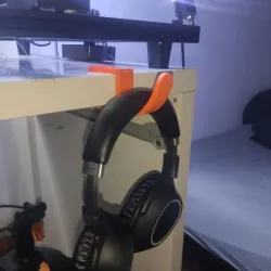 Headphones hook