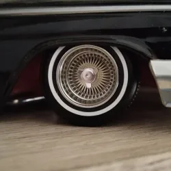 Lowrider wire wheel 1/18 scale 1 to 18
