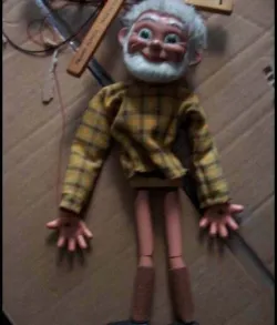 puppet Gepetto head and hands