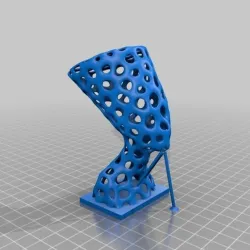 Voronoi Experiment No:10 Nefertiti