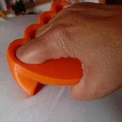 Scratch Claw