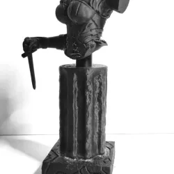 The rogue bust female assassin