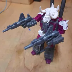Transformers Skulgrin's blasters