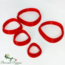 Cutter clay is commonly used to make fancy jewellery.