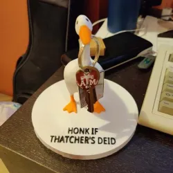 Entitled Goose Keyholder - Honk if Thatcher's Deid