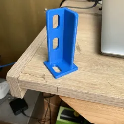 Pipe holder