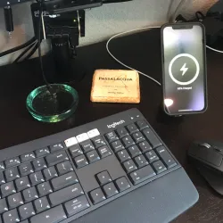 Qi mag phone charging stand (coin bank)