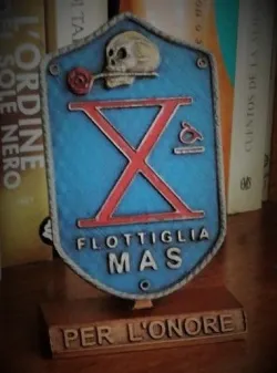 X MAS Logo