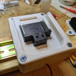 DIN rail adapter for Makita 18V battery