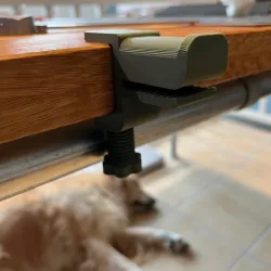 Headphone clamp