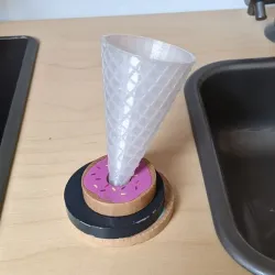 Ice cream cone / dinette