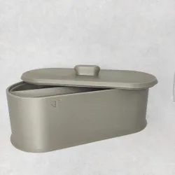 Jewellery box with fitting compartments
