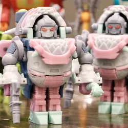 Transformers G1 Style Sharkticon Gnaw