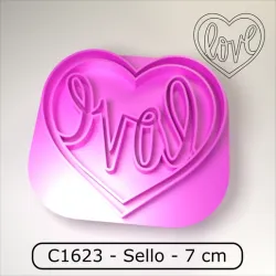 Cookie stamp / Cortante de galletitas sello - "LOVE" in Valentines day heart / "LOVE" en corazon de San Valentin
