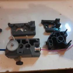 four drive extruder BMG