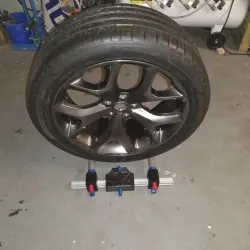 Car Wheel Spinner (for easy cleaning or mounting)