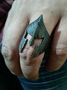 Knight Ring