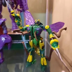 Waspinator stinger gun