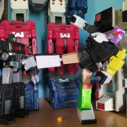autobot x voyager size