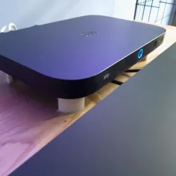 Sky Q 1Tb foot extension