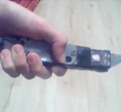 gravity knife