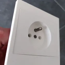 Niko socket