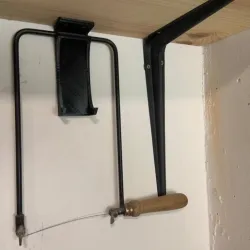 Scroll saw support