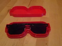 Simple glasses case
