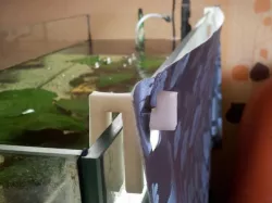Tablecloth mount for the fishtank