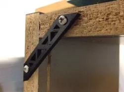 Universal Corner Brace