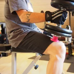 Dumbbell benchpress leg protector (for pussies ;-))