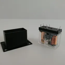 Relay holder