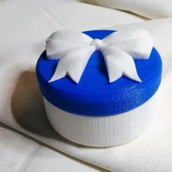 candy box with screw cap