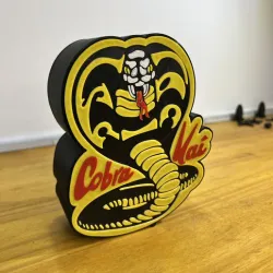 Cobra Kai Alcancia