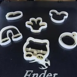 COOKIE CUTTER  mickey mouse, clock, hello kitty, rainbow