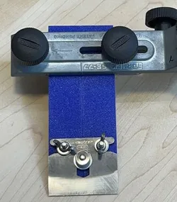 Veritas Spokeshave Blade holder for Tormek SE-77