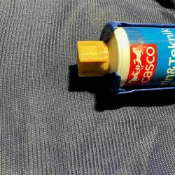 Cap for sealant and adhesive cartridges