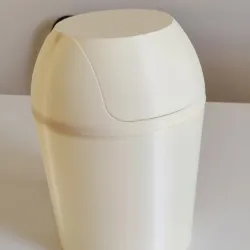 Garbage bin