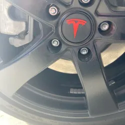 Hubcap Tesla (Hubcap Tesla)