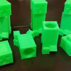 Minecraft Creeper with Storage Space and Locking Head
