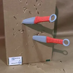 Red Dagger Throwing Blade